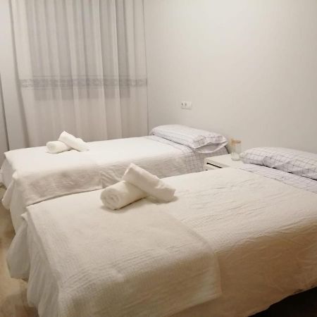 Apartamento La Muralla II Baena Exterior foto